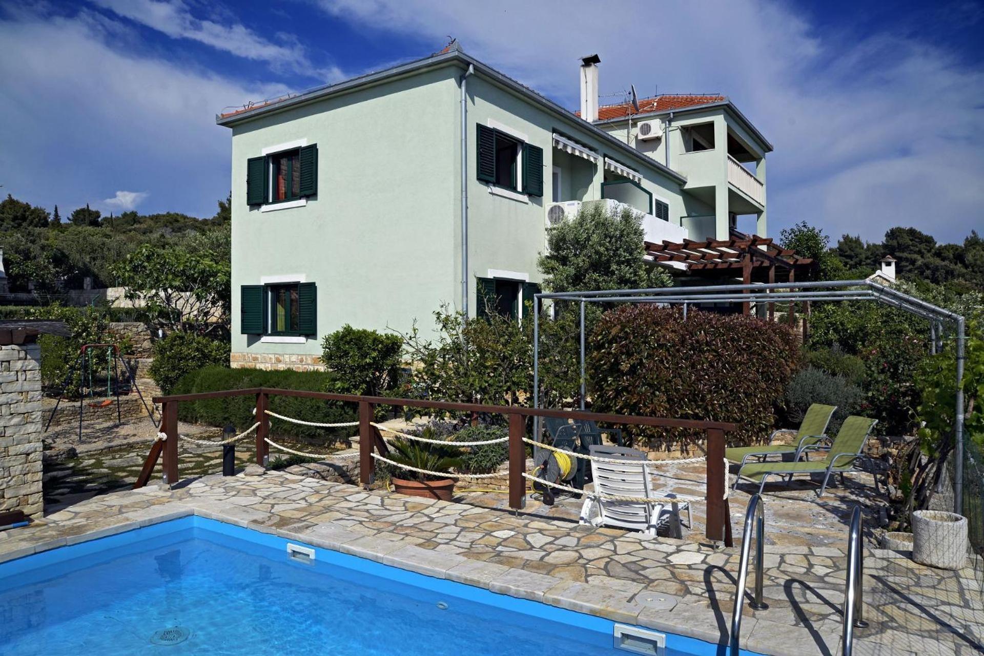 Apartments Toni Maslinica Extérieur photo
